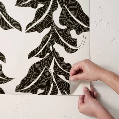 Botanical Leaf Peel And Stick Wallpaper Black/White - Opalhouse™ Designed With Jungalow™ 5 Botanical Leaf Peel And Stick Wallpaper Black/White - Opalhouse™ Designed With Jungalow™ - Image 3