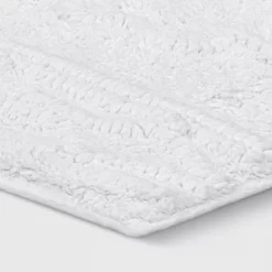 Floral Bath Rug True White - Opalhouseā¢