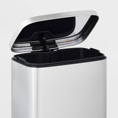 45L Rectangular Step Trash Can - Brightroom™ 4 45L Rectangular Step Trash Can - Brightroom™ - Image 2